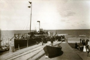 06.-Jetty-with-Waverley-1000px