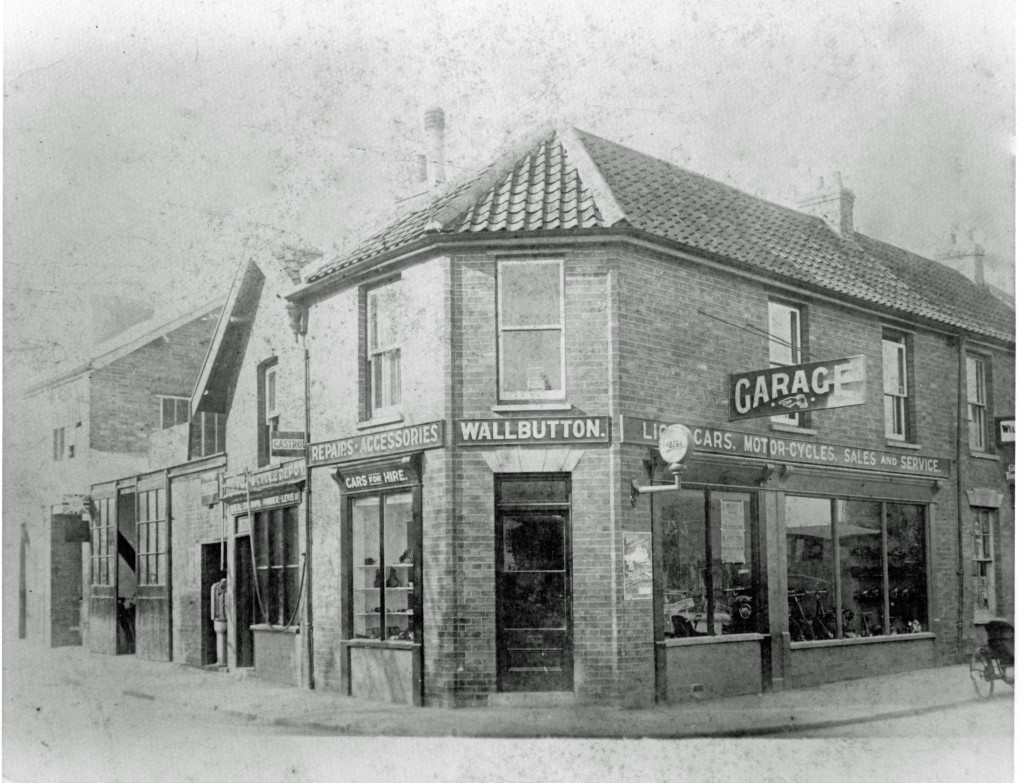 An earlier image at this location. This image kindly provided by Roy Broom.